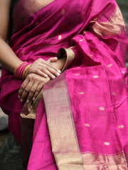 Royal Bloom Rani Pink Maheshwari Silk Saree with Heavy Border & Phool Booti
