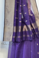 Graceful Bangani Maheshwari Silk Saree with Paat Booti Motifs