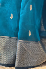 Mystique Peacock Maheshwari Silk Saree with Paat Booti Motifs