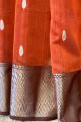 Amber Glow Rust Paat Booti Maheshwari Saree with Resham Leaf Motifs