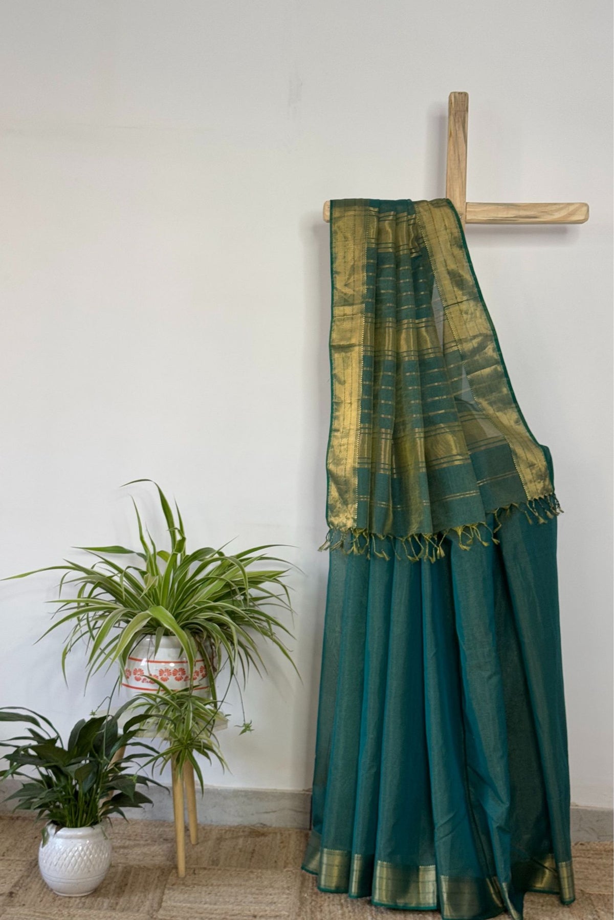 Verdant Glow Dark Green Maheshwari Silk Saree with Tissue Stripes